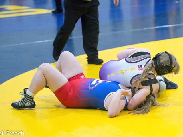 Junior Caetlyn Lillie Places Fourth in Districts for Girls Wrestling, Advances to State